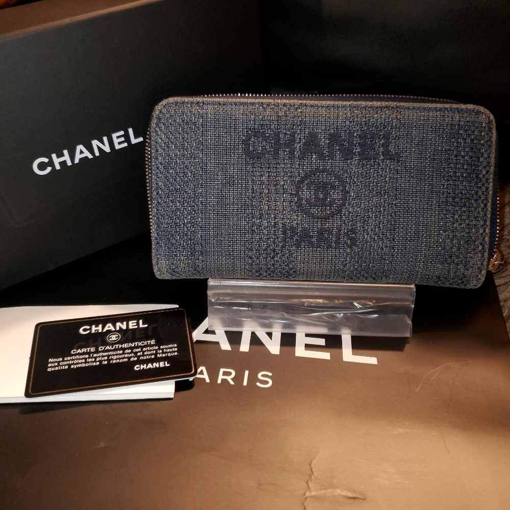 Authentic Chanel Paris Denim Zip Around wallet. FULL INCLUSION - Picture 2 of 12
